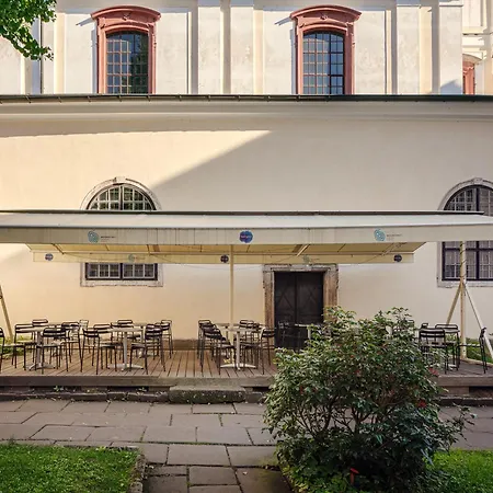 Hotel Dům Hostů Klášter 3*