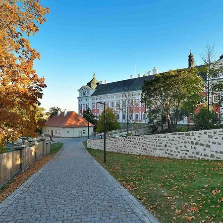 Dum Hostu Klaster Hotel Broumov