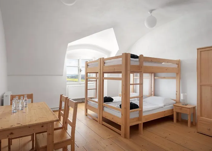 Dum Hostu Klaster Broumov