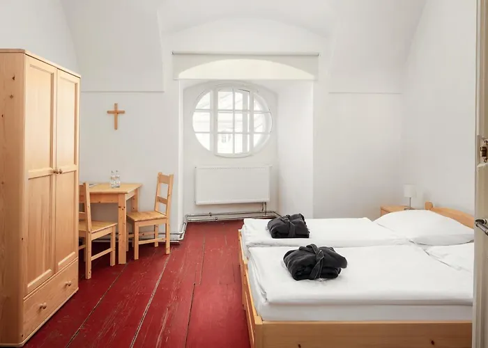 Dum Hostu Klaster 3*