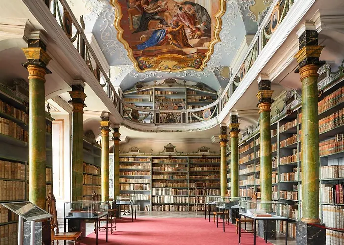 Dum Hostu Klaster Hotel 3*