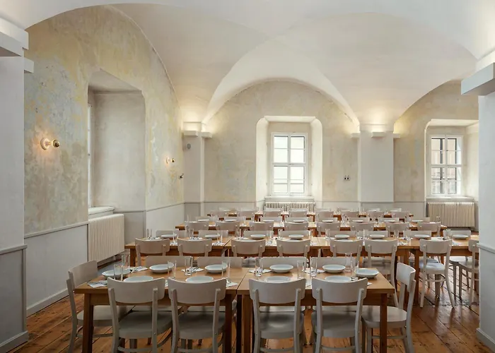 Dum Hostu Klaster Hotel