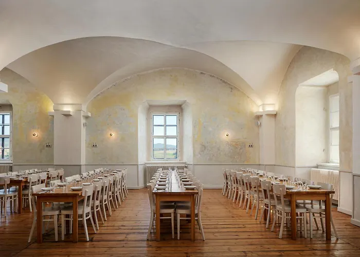 Hotel Dum Hostu Klaster