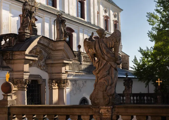 Dum Hostu Klaster 3*